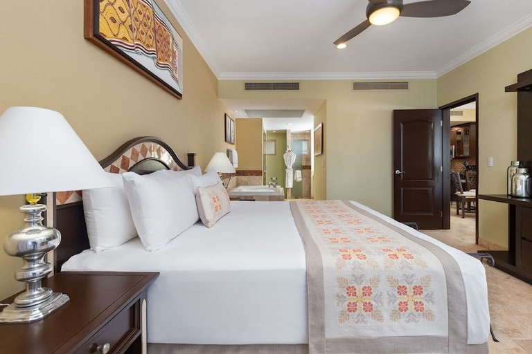 Bedroom 2, Villa del Palmar Flamingos Resort & Spa, Compostela