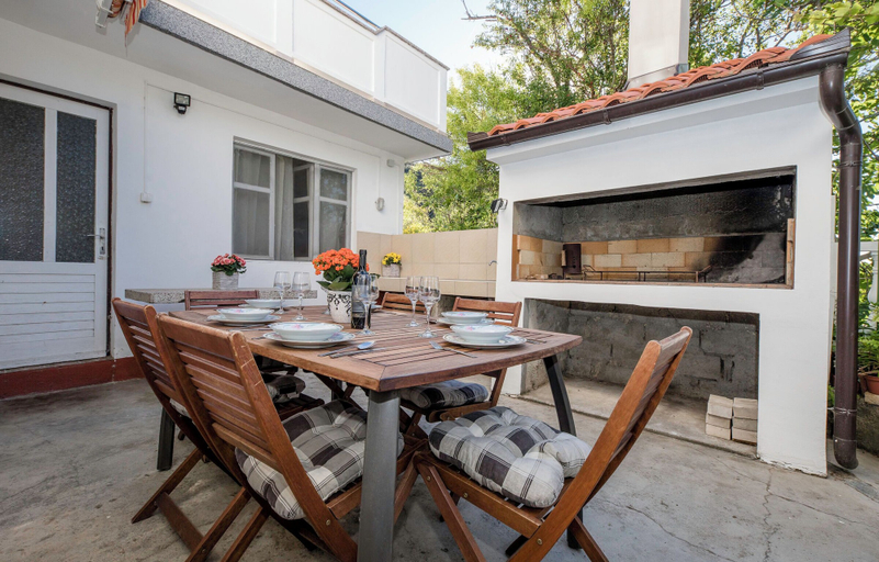 Others 4, House Predrag, Lopar/Supetarska Draga