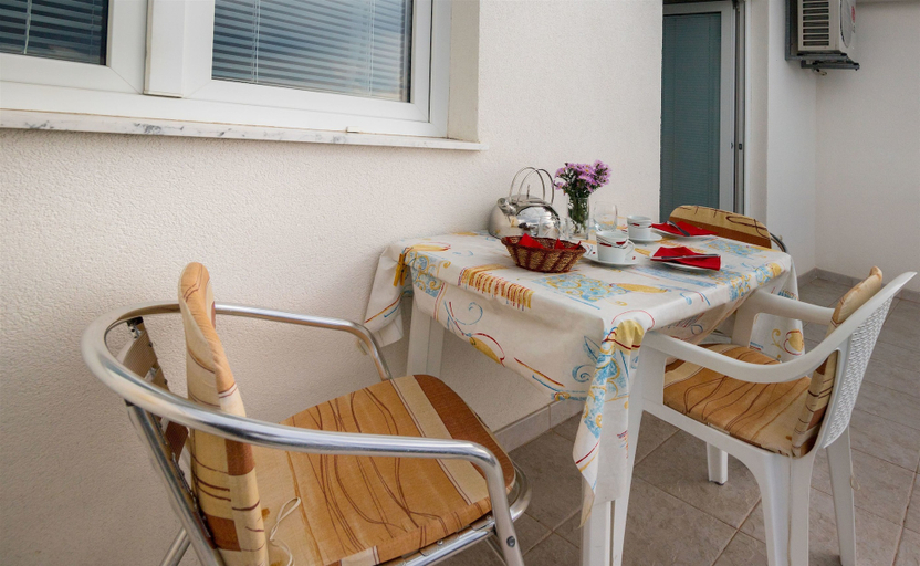 Others 3, Apartments Igor, Baška Voda
