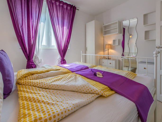 Bedroom 2, Apartments Lavarin, Novi Vinodolski