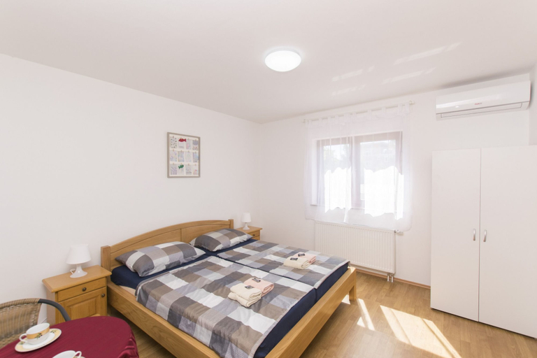 Bedroom 3, Rooms Nada, Starigrad