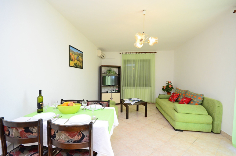 Others 3, Apartments Ante, Malinska-Dubašnica