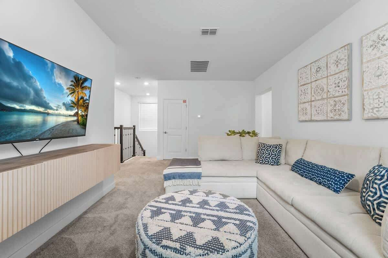 Room 4, Great Price Luxury 6-bed Pool 15 ppl Great Resort, Osceola