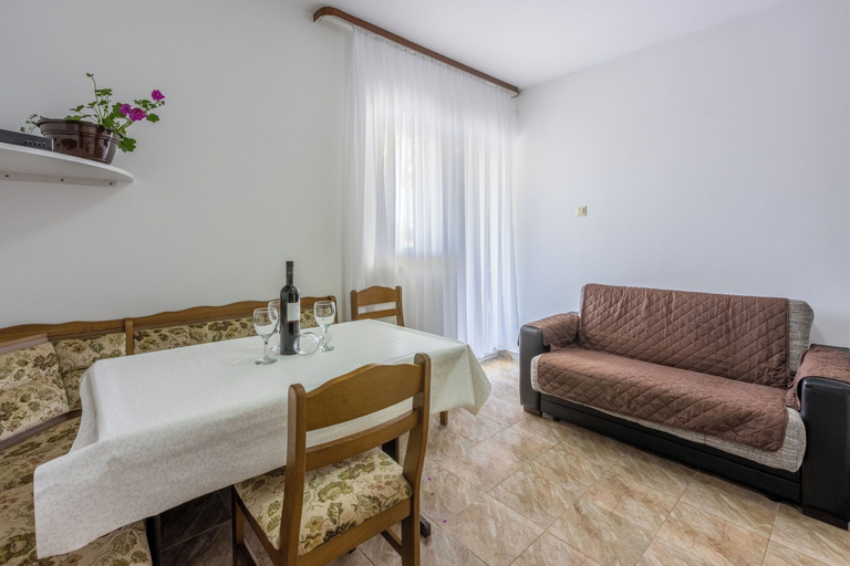 Others 5, Apartment Kreso, Punat