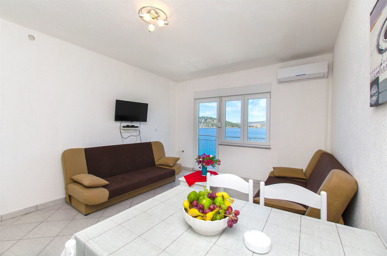 Others 4, Apartments Na Obali Mora, Rogoznica