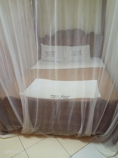 Room 4, Oasis Guest House Voi, Voi