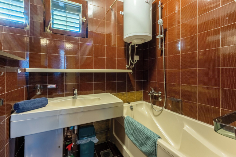 Bathroom 4, Apartment Kompes, Crikvenica