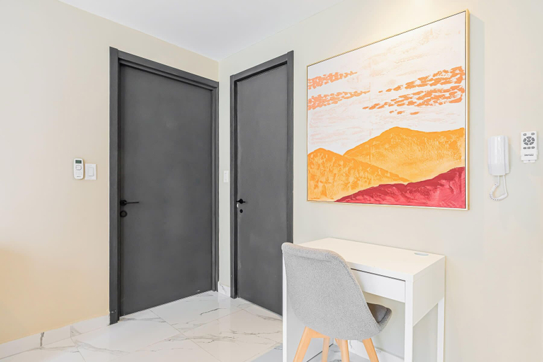 Room 3, w Engaging 1BR in Vibrant Obarrio, Panamá