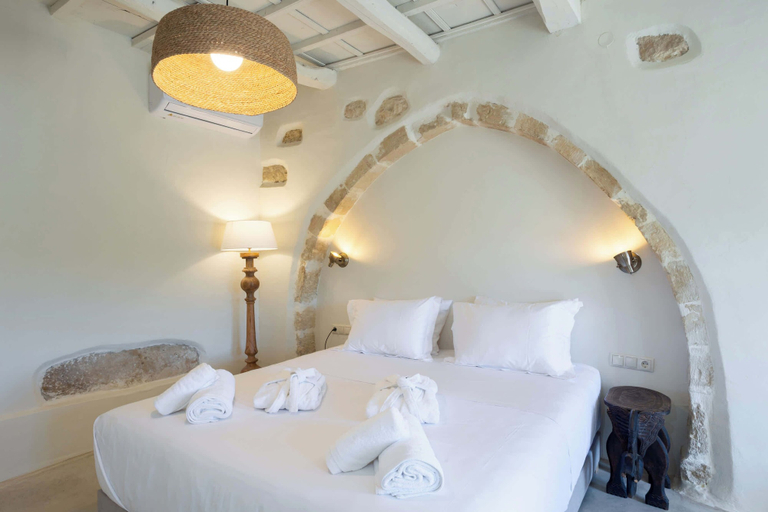 Room 2, Aerida Guesthouse Of Stone - Haroula Cozy Suite, Crete