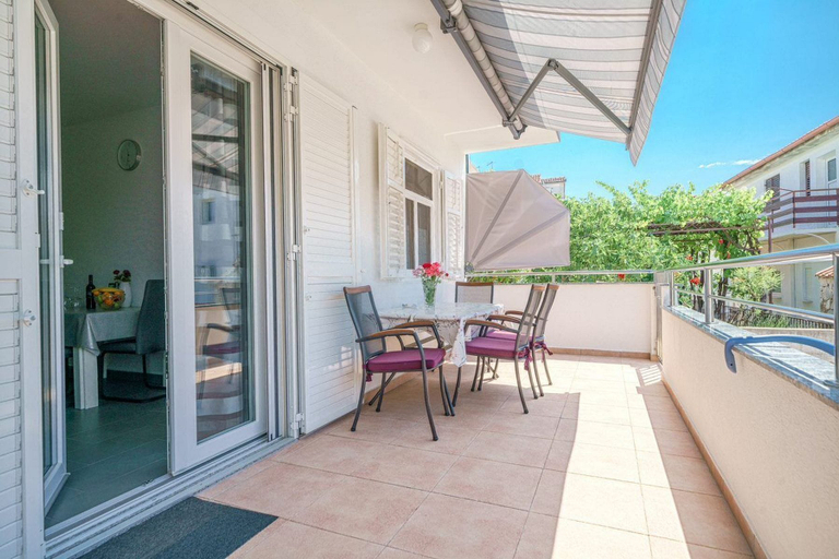 Others 5, Apartments Blata, Vodice