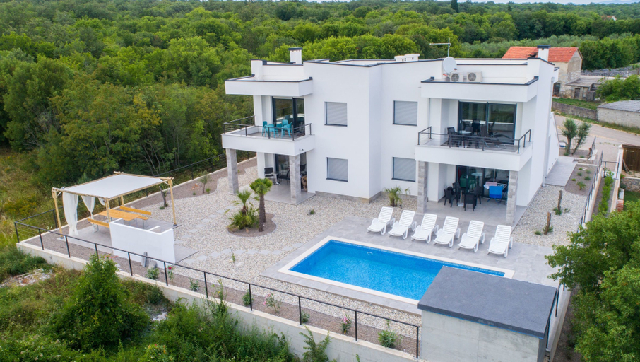 Exterior & Views 2, Apartments Residence Romance, Krk