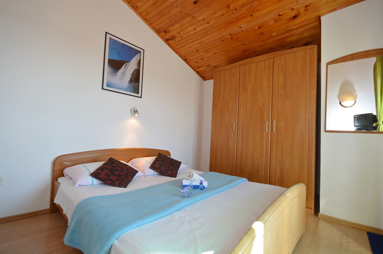 Bedroom 3, Apartments Nada, Vodice