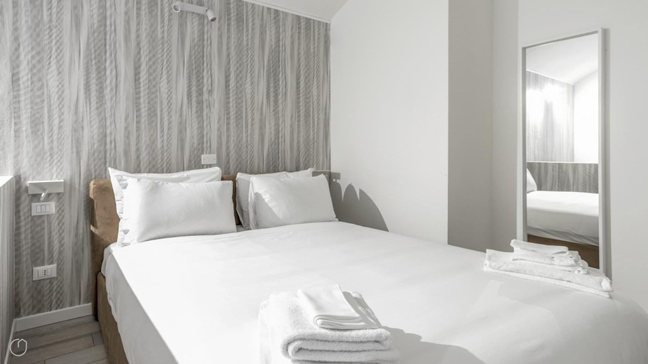 Room 4, Italianway - The B Village Standard - T5, Milano