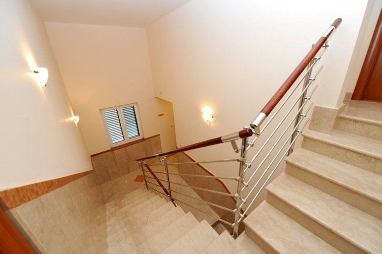 Others 4, Apartment Lavanda, Rogoznica