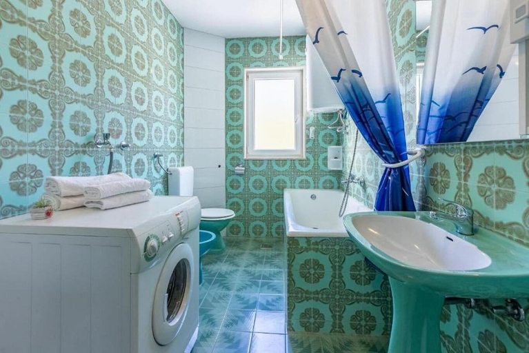 Bathroom 3, Apartment Mira, Crikvenica