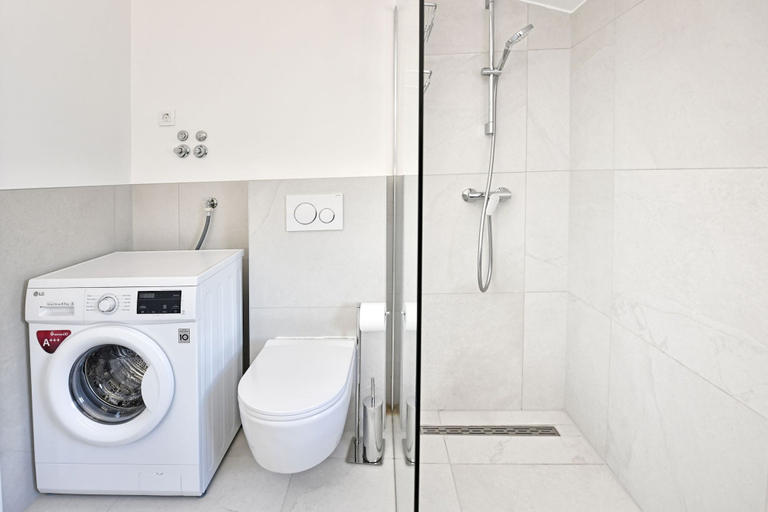 Bathroom 4, Apartments Gloria, Vrsar