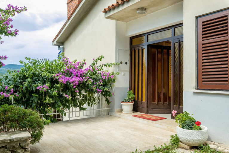 Exterior & Views 2, Apartments Mandica, Labin