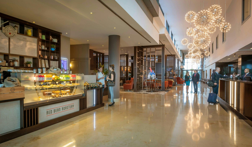 Food & Drinks 5, Clayton Hotel Dublin Airport, Dublin