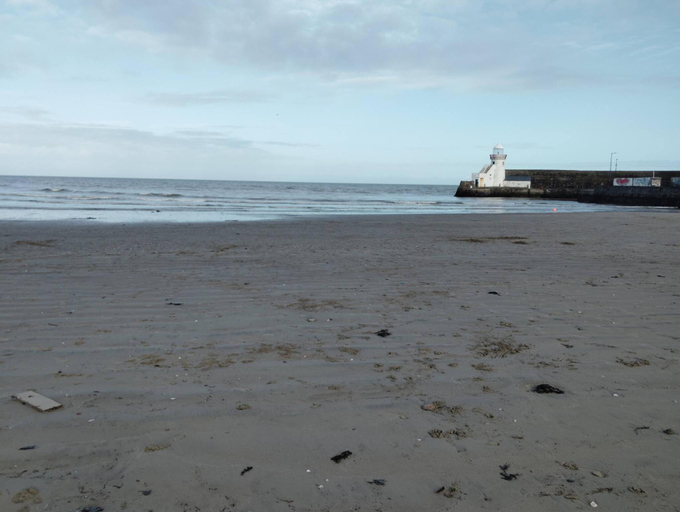 Beach 2, 2 Bedroom Apartment 4-6 people-Coastal Comfort, Dublin