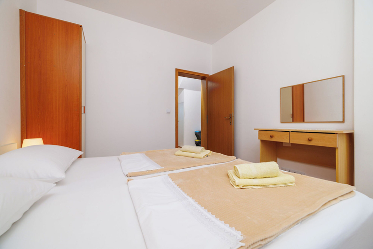 Bedroom 2, Apartments Jasmina, Crikvenica