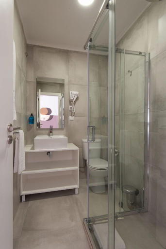 Bathroom 4, LSA Campos by Numa, Lisbon