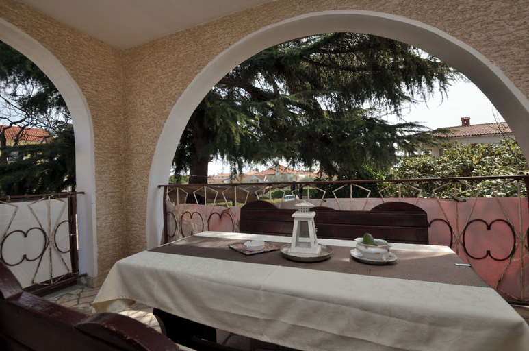 Food & Drinks 5, Apartments Medelin, Rovinj