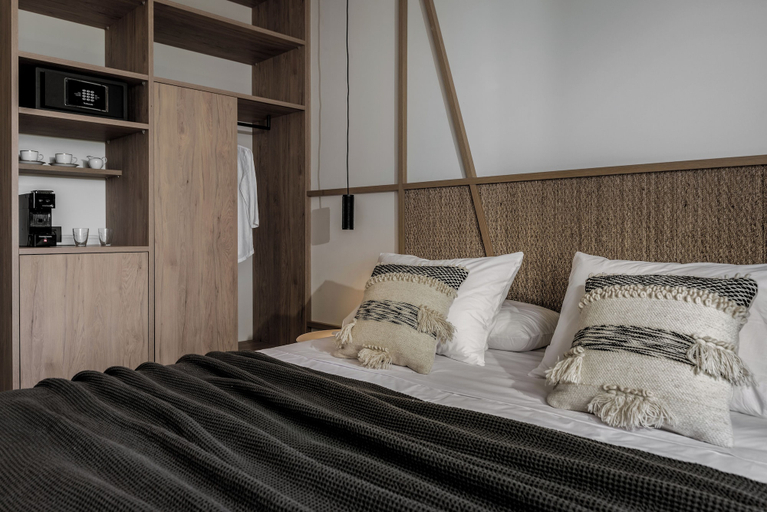 Bedroom 3, Mon Repo Suites, Ionian Islands