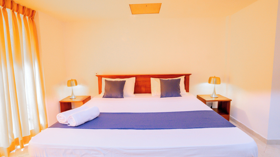Room 4, Crystal Sand Ceylon, Dehiwala-Mount Lavinia