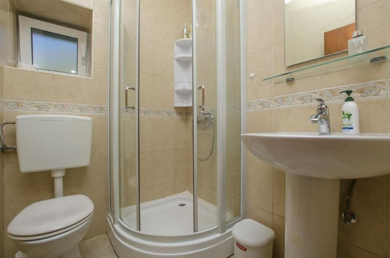 Bathroom 4, Apartments Anita, Trogir