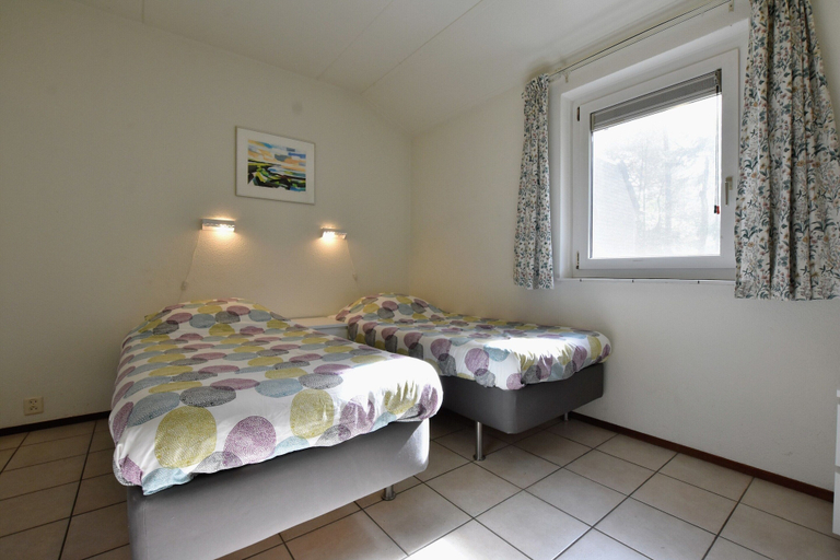 Room 2, Appealing Holiday Home in Guelders near Forest, Lochem