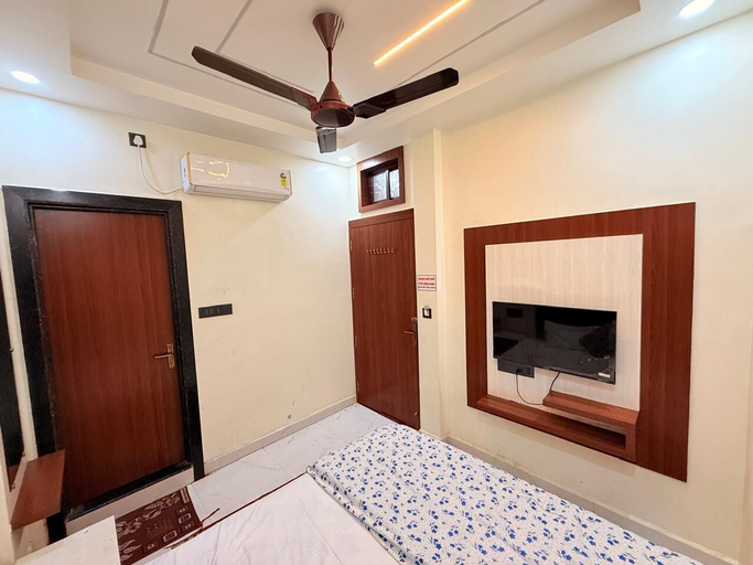 Bedroom 2, hotel New Maurya royal, Rohtas