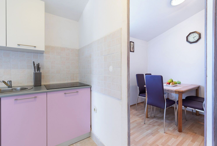 Others 5, Apartment Ankica, Medulin