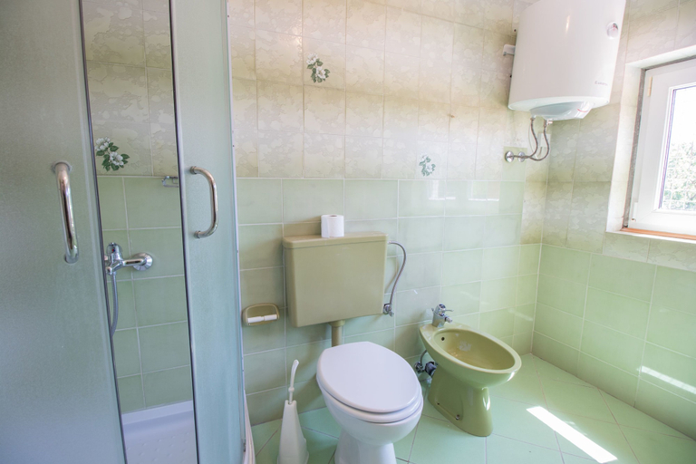 Bathroom 5, Apartments Josip by the sea, Novi Vinodolski