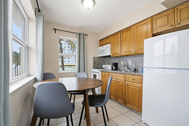 Others 5, La Terrace Oceanfront, Broward