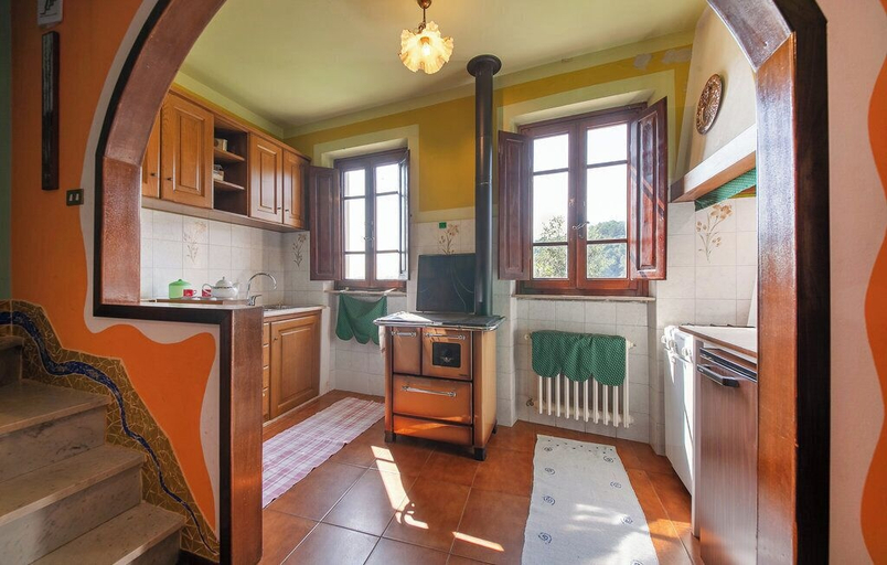Others 4, Casa Iris Holiday Home with Pool, Lucca