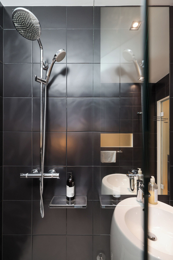 Bathroom 5, Unique Integrated Hotel, Zadar