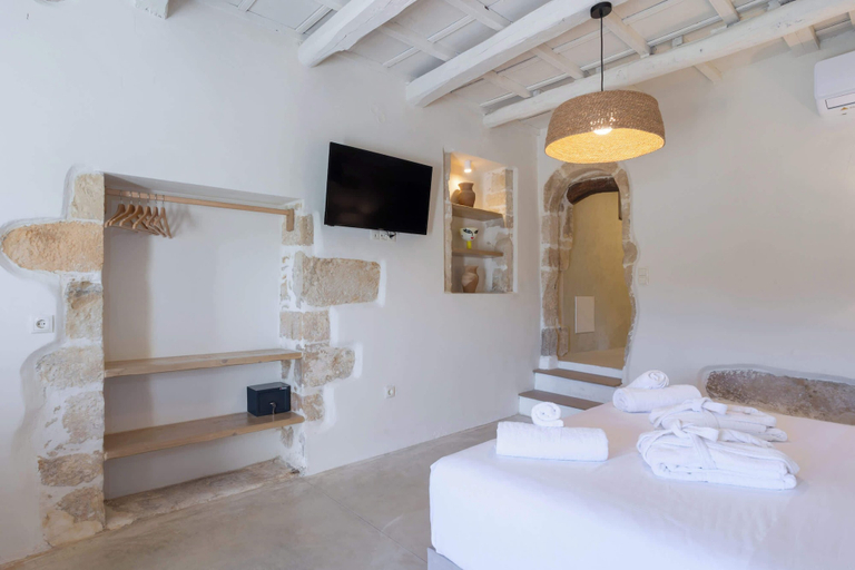 Room 5, Aerida Guesthouse Of Stone - Haroula Cozy Suite, Crete