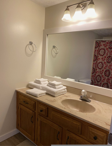 Room 3, Working 9 to Pine by Beyond Expectations w Views, Sevier