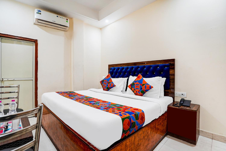 Bedroom 3, Hotel Sehrawat Inn, Delhi