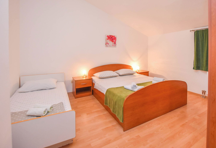Bedroom 3, Apartments Svarog, Biograd na Moru