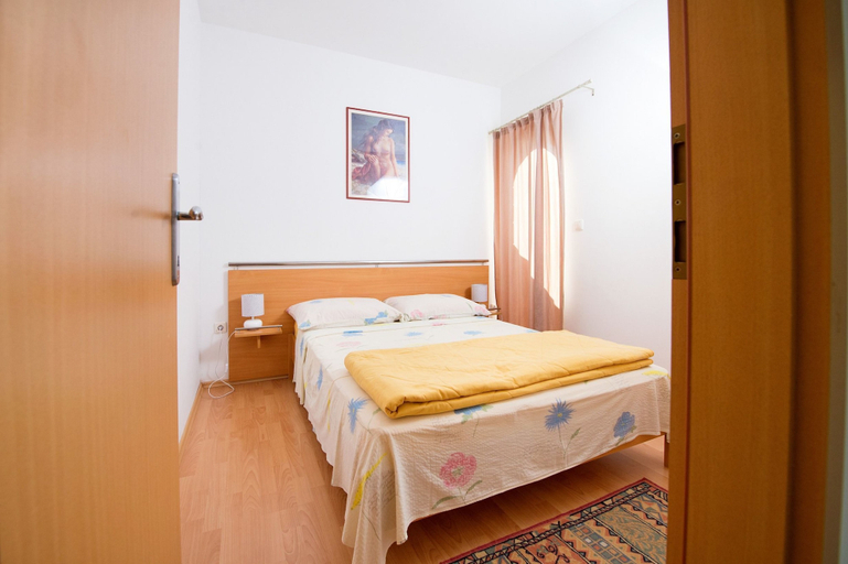 Bedroom 3, Apartments Ksenija, Rogoznica