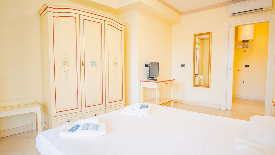Bedroom 4, Relais du Lac Village - Italian Homing, Brescia