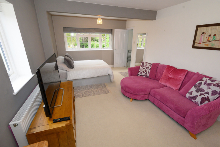 Room 5, Charming Country House Near Henley-On-Thames, Oxfordshire