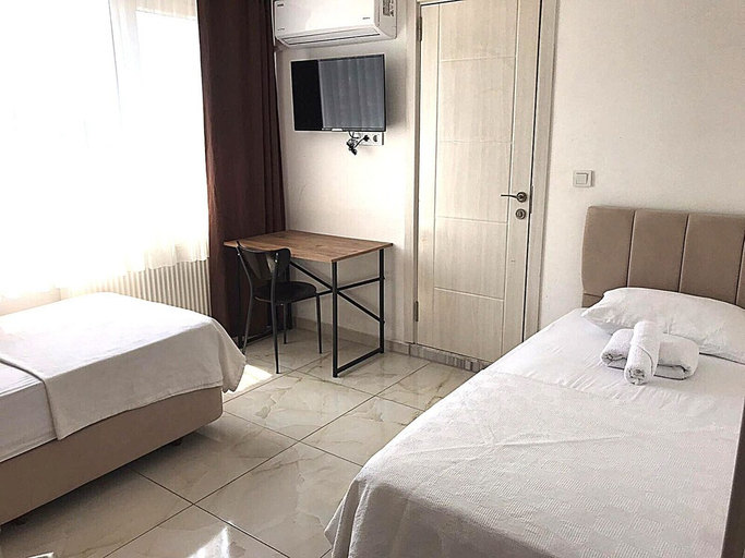 Others 4, Ayvaz Otel, Torbalı