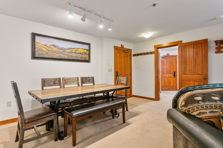Interior 4, Powderhorn Lodge Deluxe Condos - Solitude UT, Salt Lake