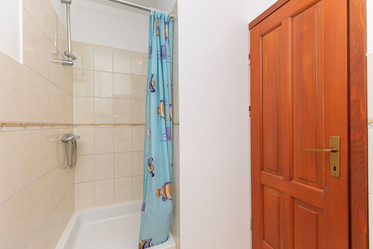 Bathroom 4, Apartments Ljiljana, Omiš