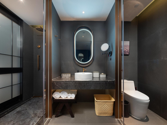Bathroom 3, Atour X Hotel Haikou Guoxing Avenue Sunmoon Plaza, Haikou