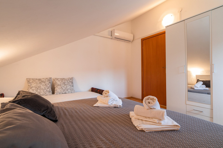 Bedroom 3, Apartments Jasna, Crikvenica