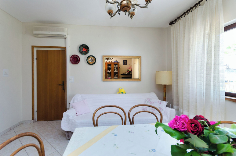 Bedroom 5, Apartments Tugomila, Lopar/Supetarska Draga