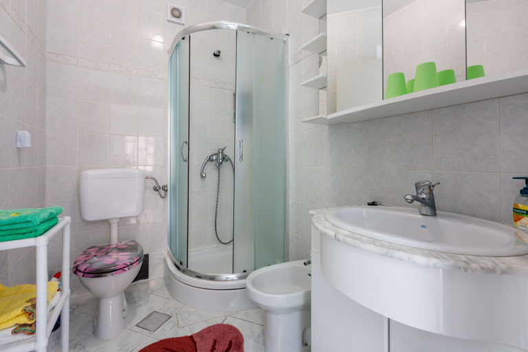Bathroom 3, Apartments Budzyn, Novi Vinodolski